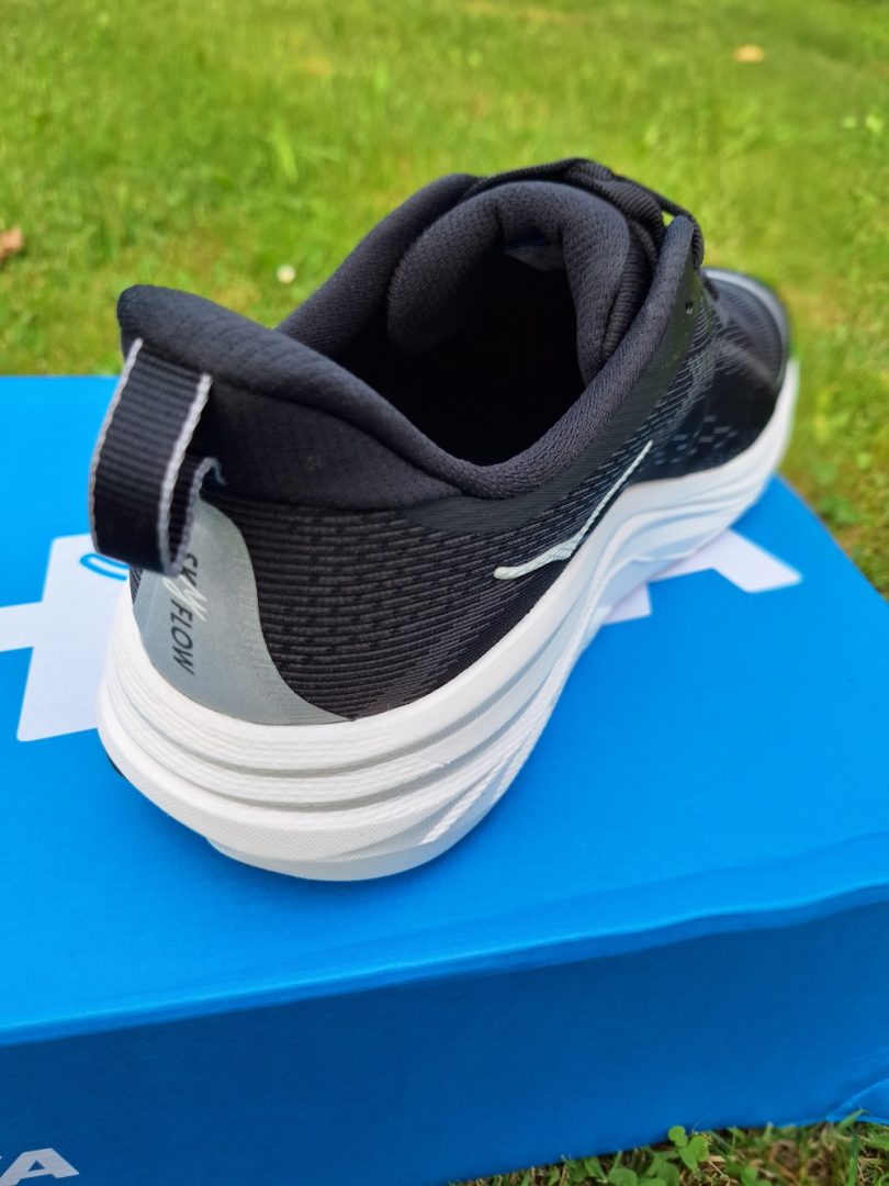 recenze HOKA Skyflow