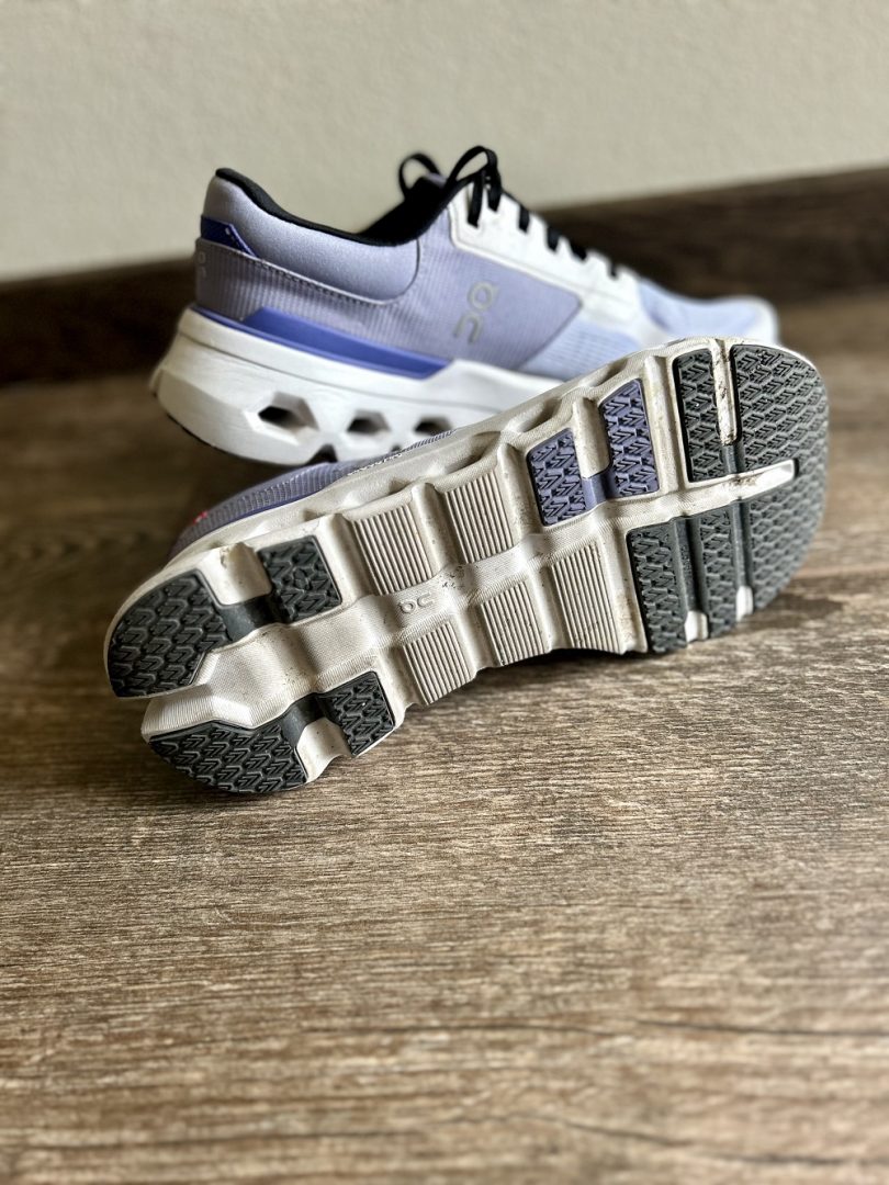 recenze ON Cloudrunner 2