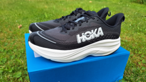 Hoka Skyflow recenze