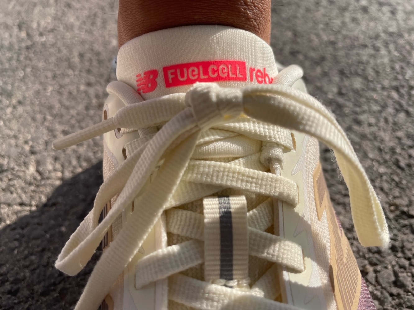 Recenze silniční běžecké boty New Balance FuelCell Rebel v5