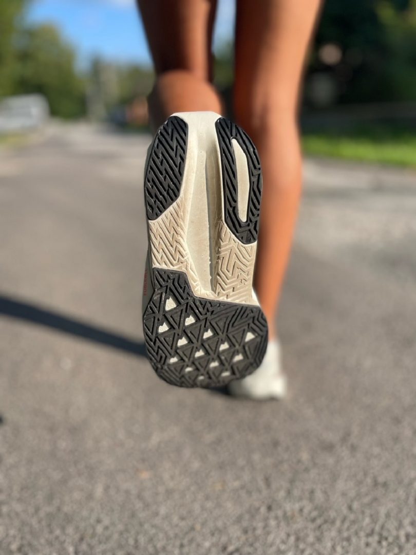 Recenze silniční běžecké boty New Balance FuelCell Rebel v5
