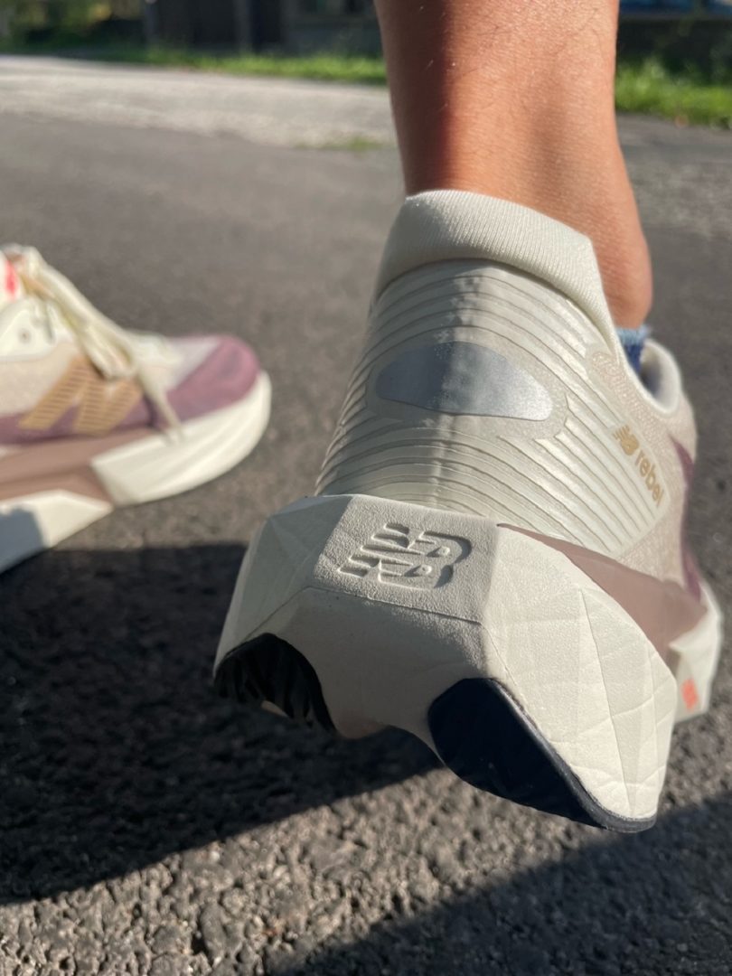 Recenze silniční běžecké boty New Balance FuelCell Rebel v5