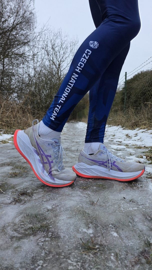 Recenze silniční běžecké boty ASICS Superblast 2