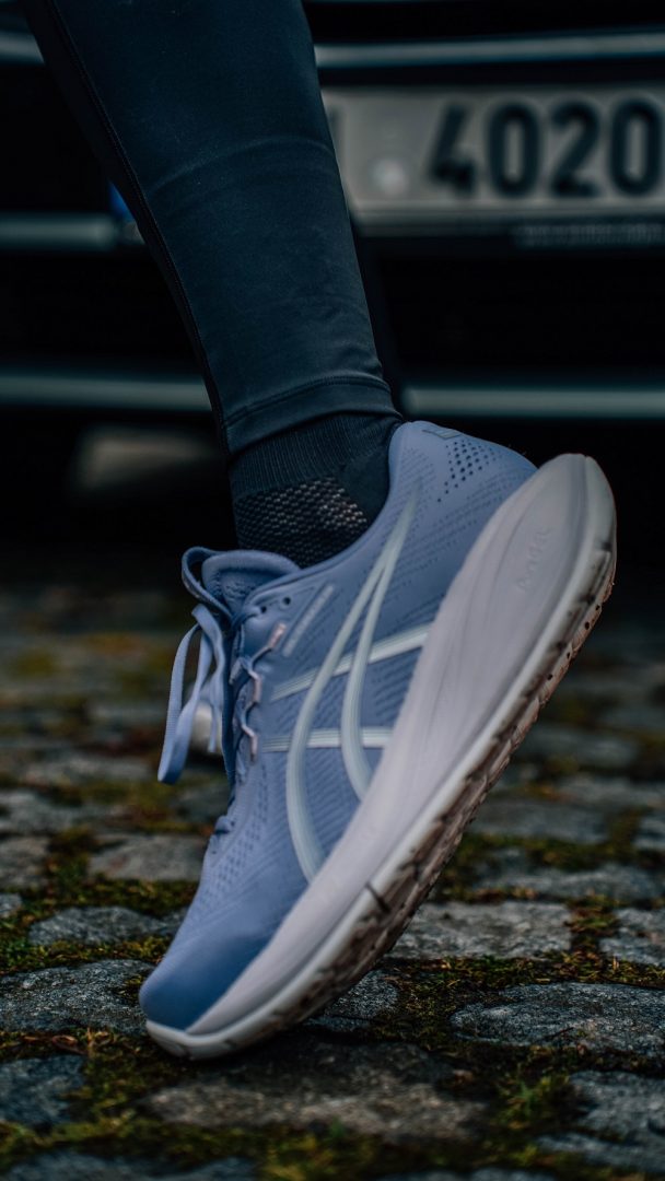 Recenze univerzálních silničních bot ASICS GEL Cumulus 28